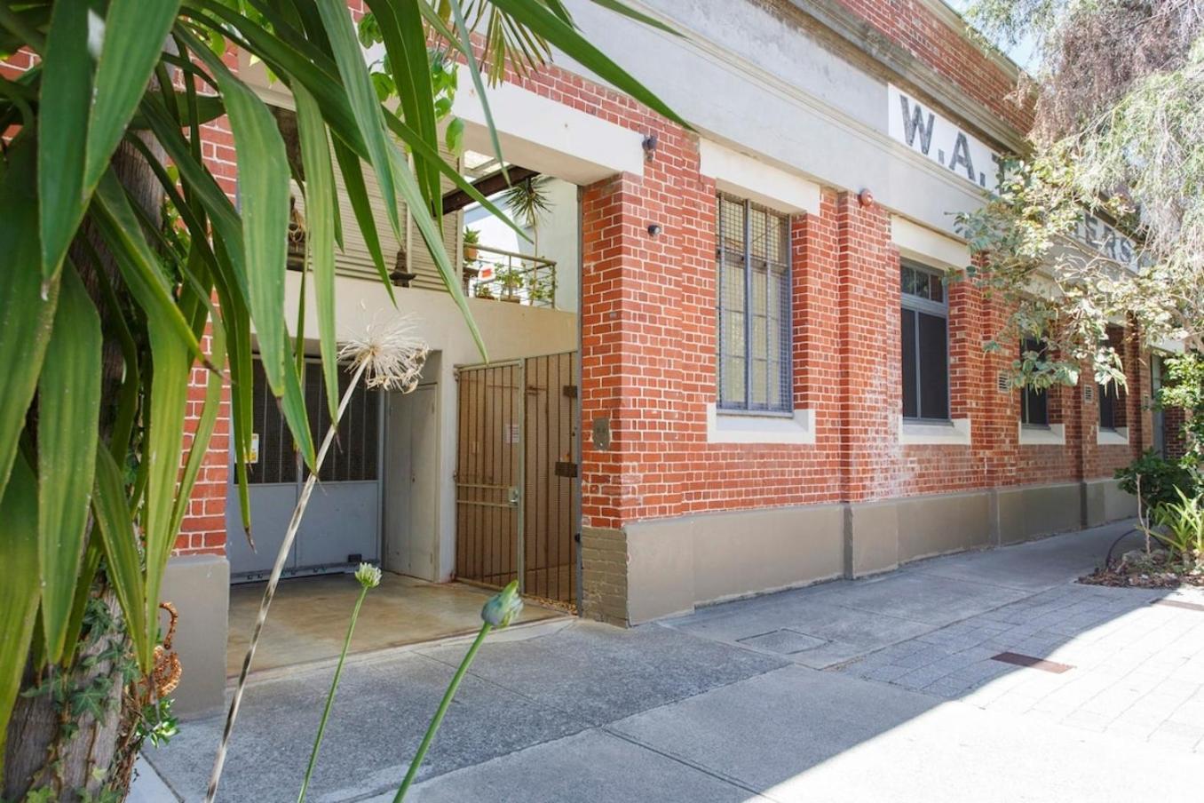 The Tannery Loft Walk To & Cafes